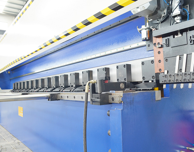 1250 * 4000mm CNC V Rollmaschine Cutter für Plano-Fräsmaschine